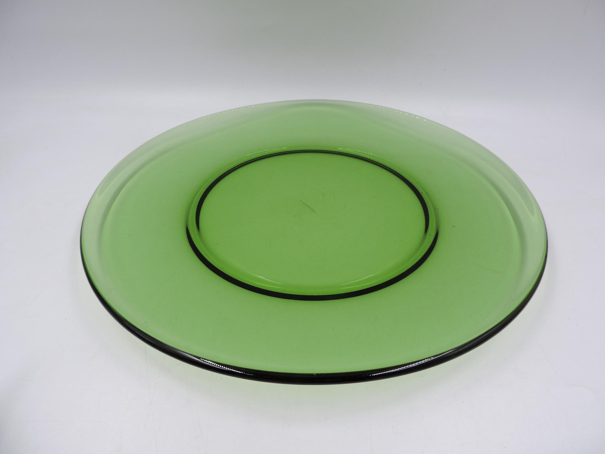 Villeroy & Boch Green Glass Charger Plate