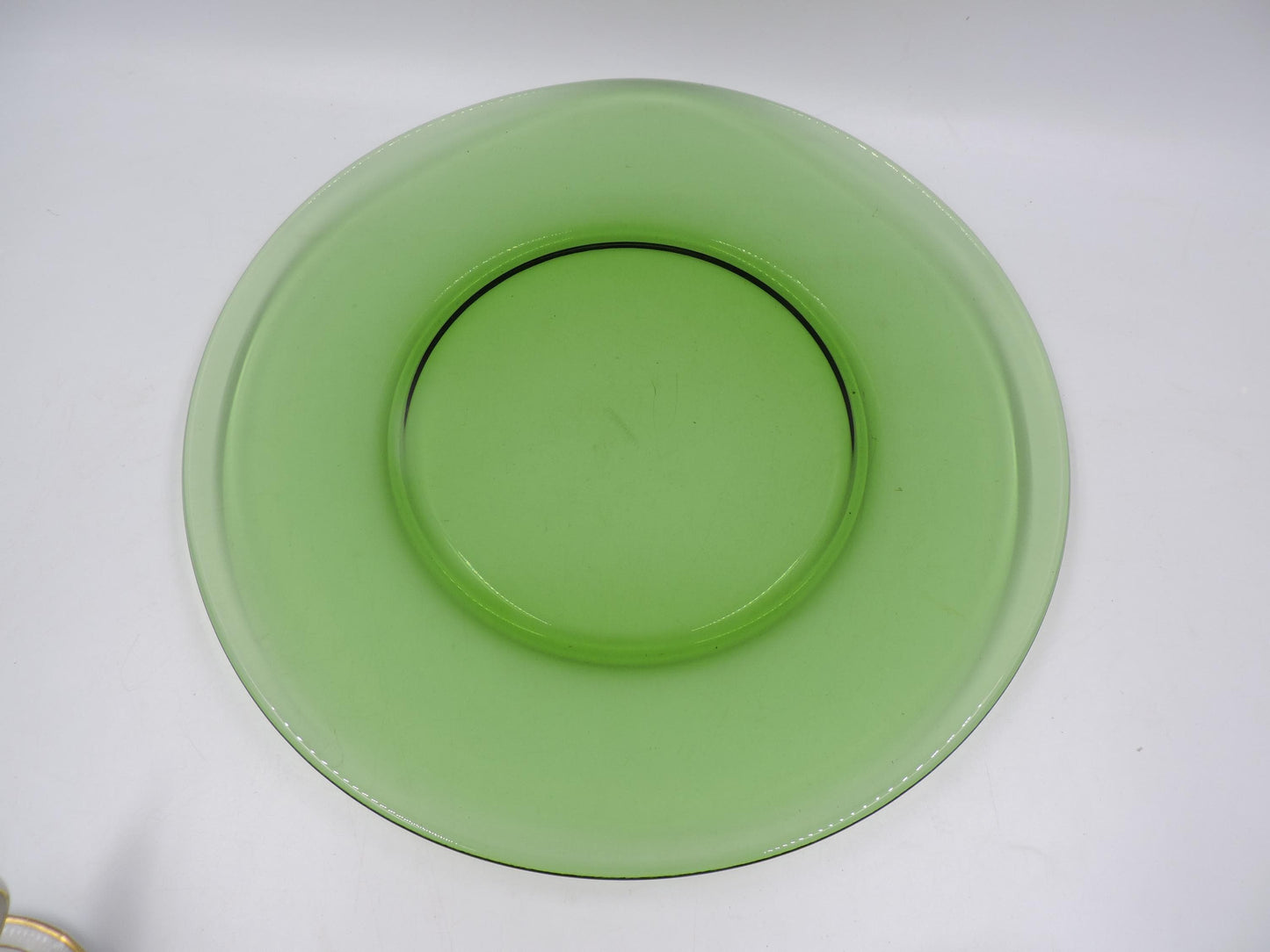 Villeroy & Boch Green Glass Charger Plate
